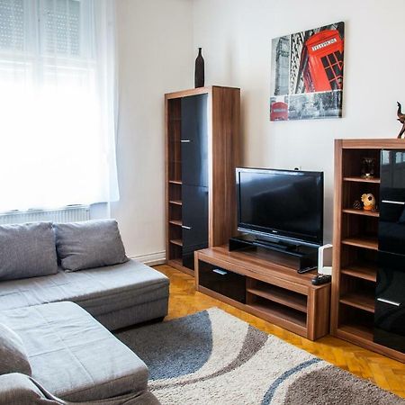 Inner City Apartment 데브레첸 외부 사진