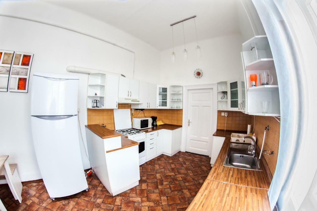 Inner City Apartment 데브레첸 외부 사진