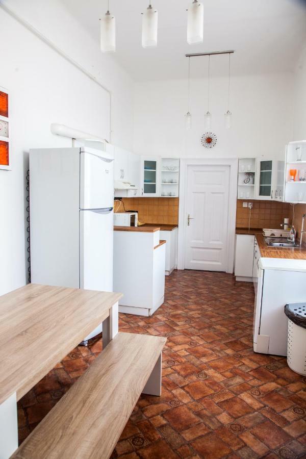 Inner City Apartment 데브레첸 외부 사진